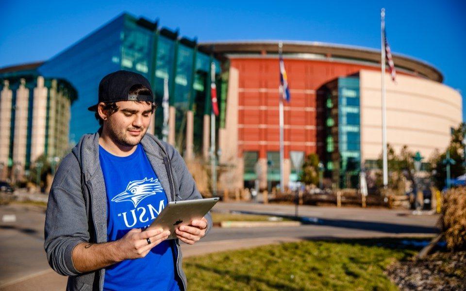 MSU Denver Online student studying remotely for a online psychology degree